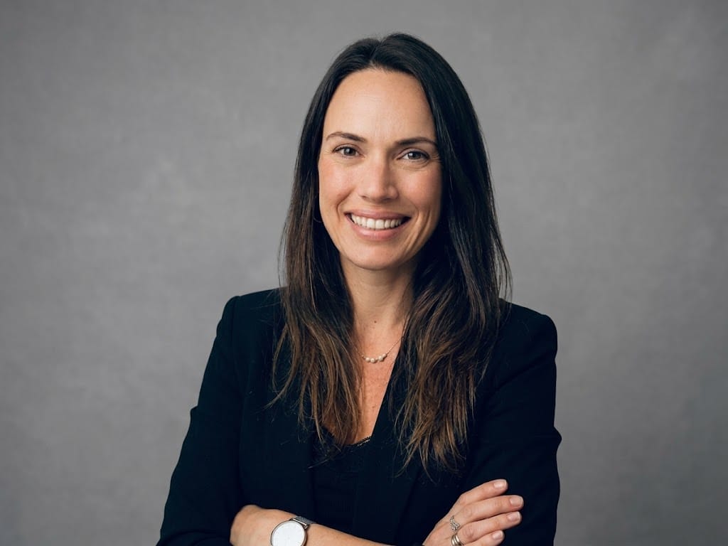Nessa Bengio au travail — NB Propriétés
